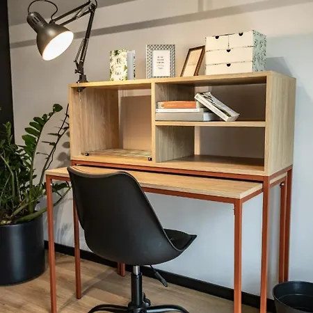 Hotel apartamentowy Milestone Fabryczna 3*