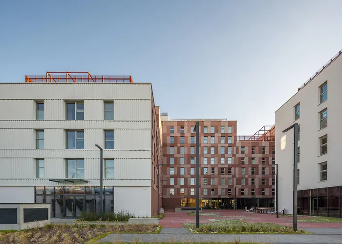 Milestone Fabryczna 3* Breslavia